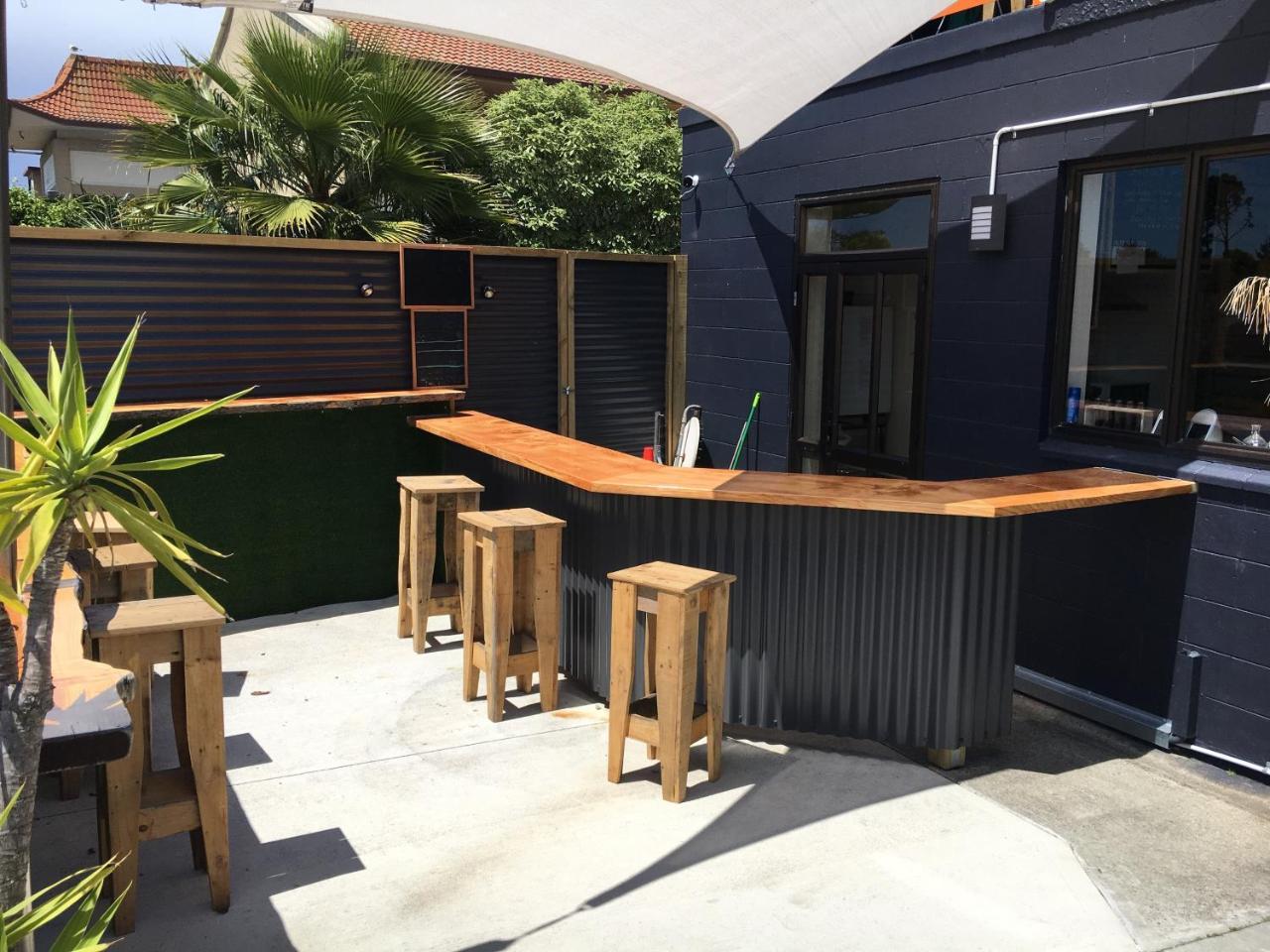 Bouncing Lamb Backpackers Hostel Nelson Exterior foto
