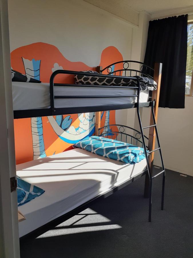 Bouncing Lamb Backpackers Hostel Nelson Exterior foto